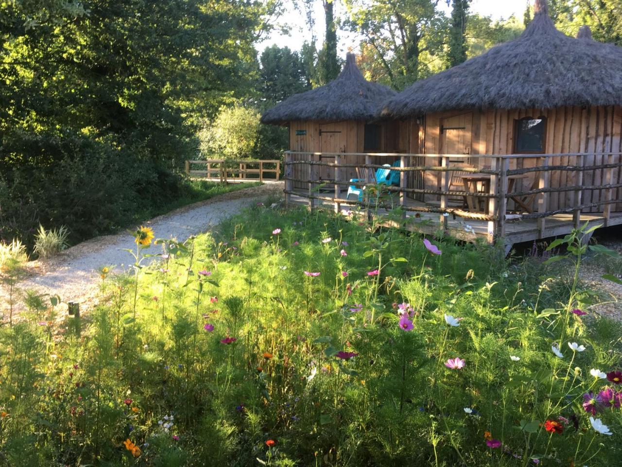 Village Flottant De Pressac Exteriér fotografie
