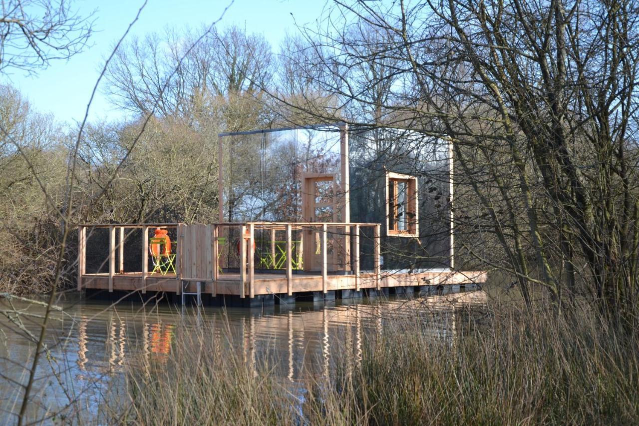 Village Flottant De Pressac Exteriér fotografie