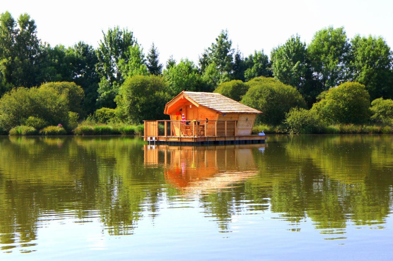 Village Flottant De Pressac Exteriér fotografie