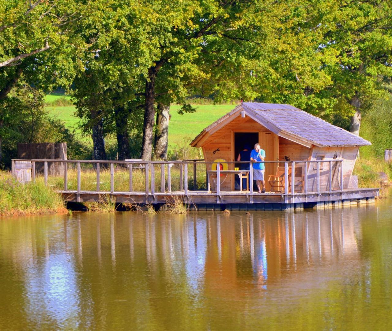 Village Flottant De Pressac Exteriér fotografie